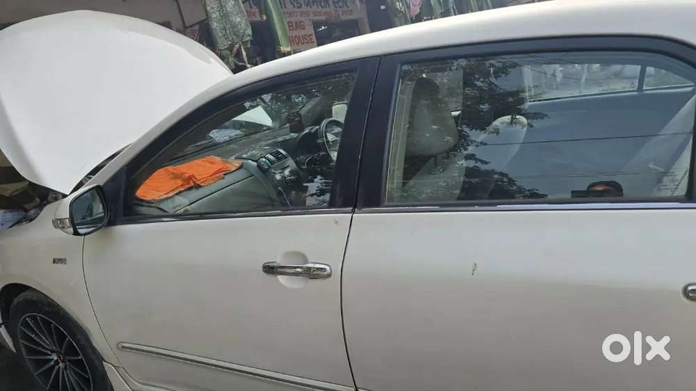 Toyota Corolla Altis 2009 Petrol Well Maintained