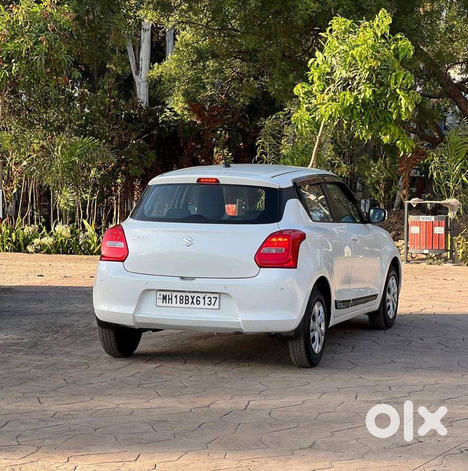 Maruti Suzuki Swift Vxi + Manual, 2023, Petrol