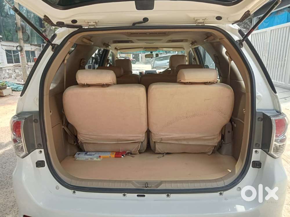 Toyota Fortuner 2011 Diesel