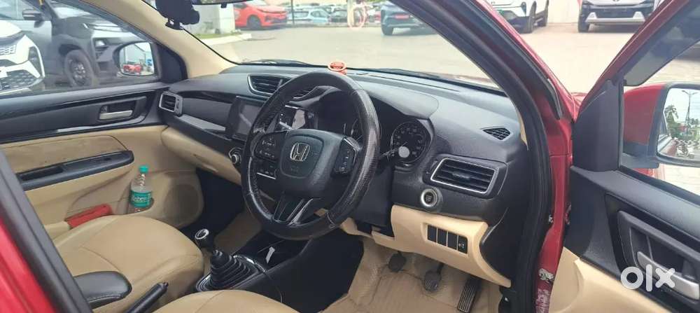 Honda Amaze 2nd Gen 2019 Diesel 135000 Km Driven.