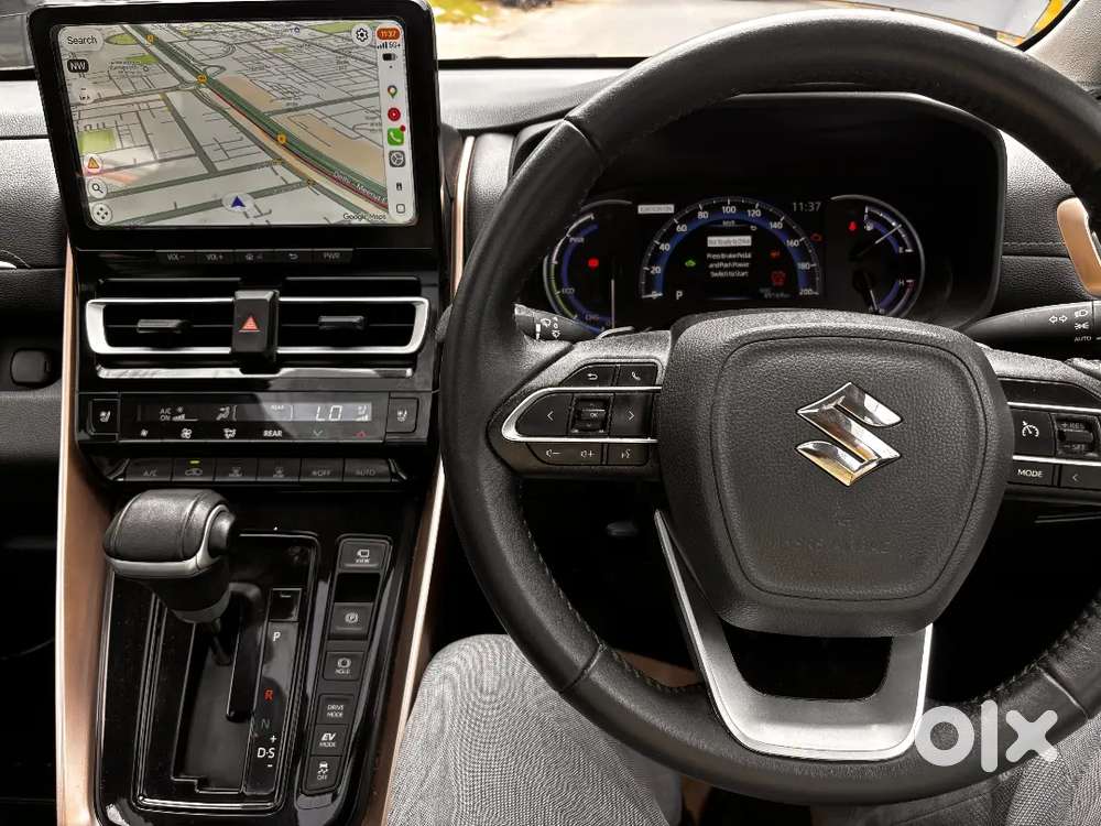Maruti Suzuki Invicto Alpha 2025