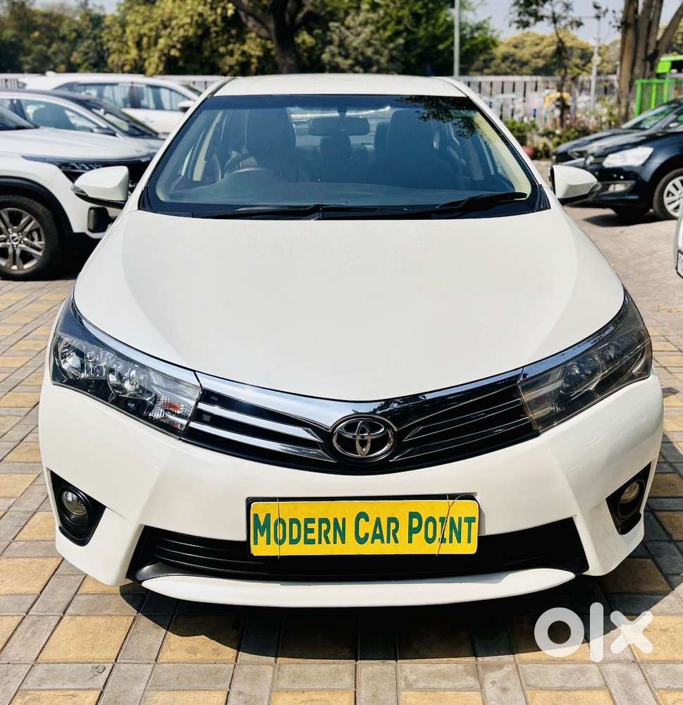 Toyota Corolla Altis Facelift, 2014, Petrol