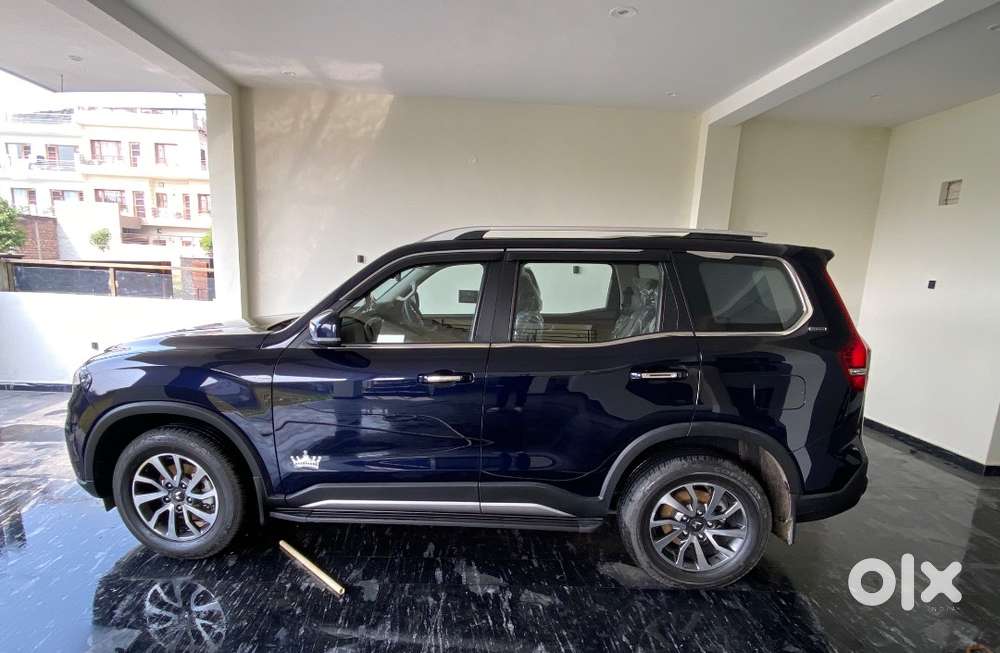 Next To Showroom Condition Car