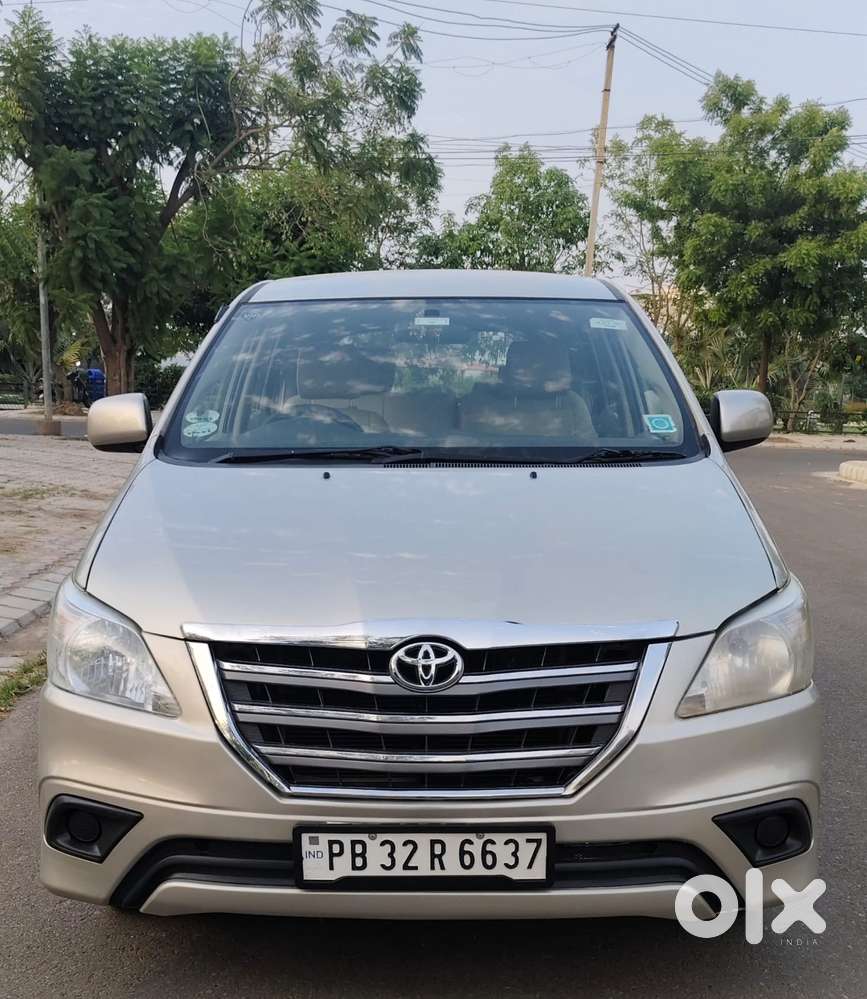 Toyota Innova 2.5 Gx 7 Seater Bs Iv, 2014, Diesel