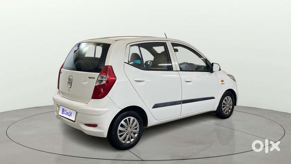 Hyundai I10 Sportz 1.1l, 2016, Cng & Hybrids