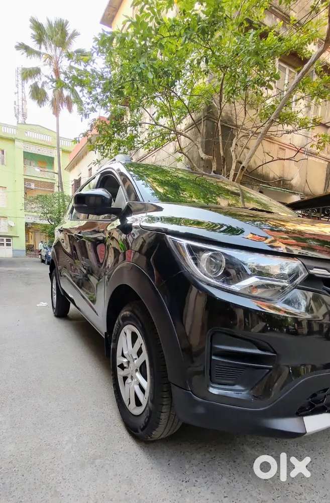 2024 Renault Triber Rxt  4,000 Km Only  Showroom Like Condition