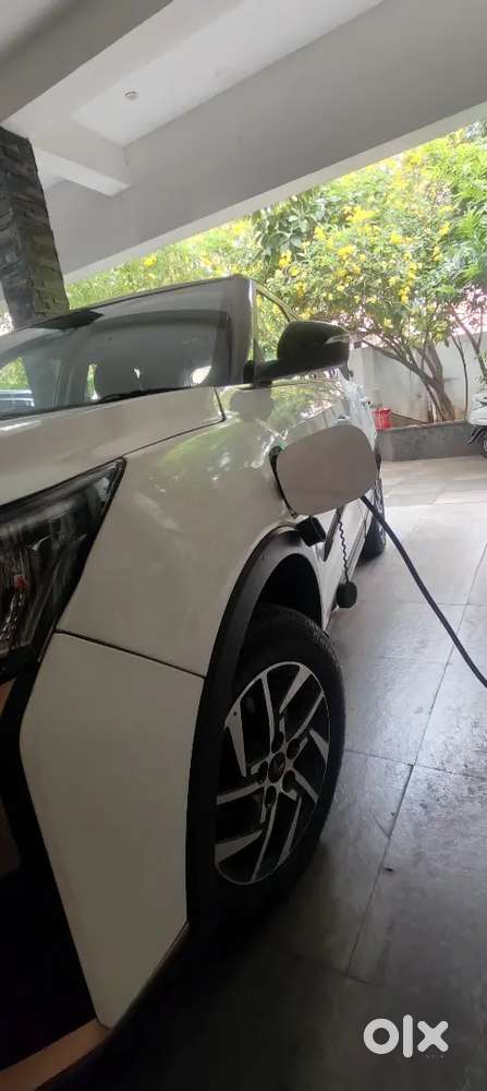 Mahindra Xuv400 Electric 2023