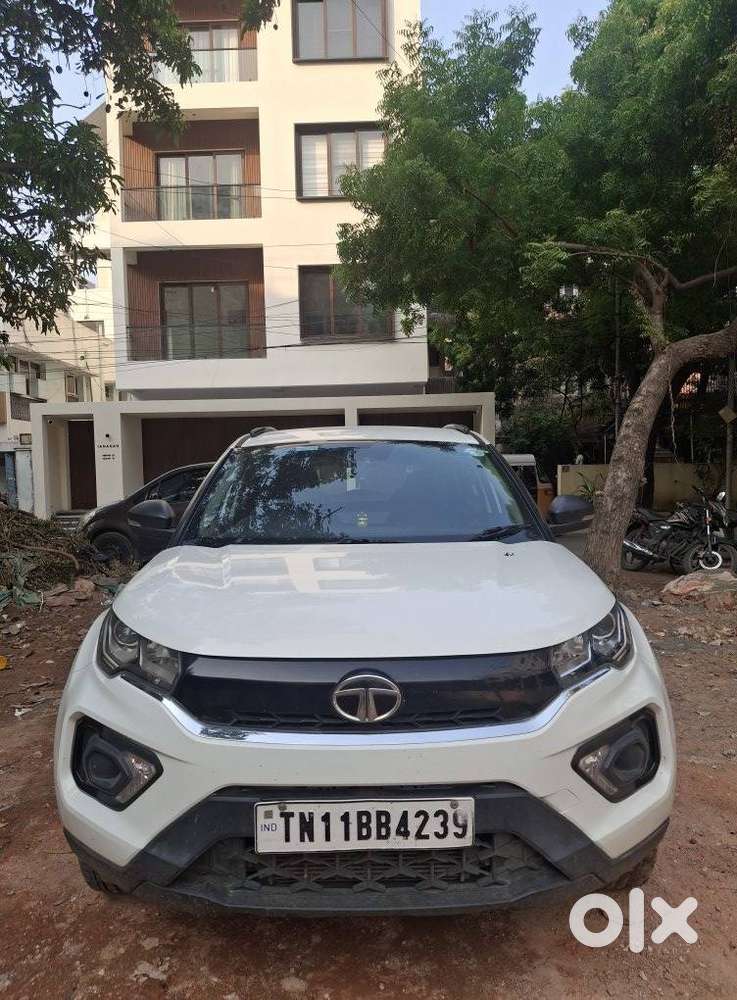 Tata Nexon 1.2 Revotron Xm (s), 2022, Petrol