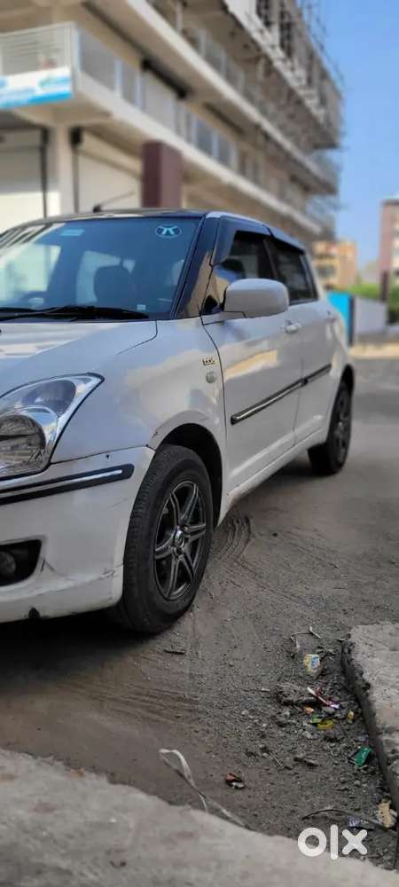 Maruti Suzuki Swift Lxi 2010