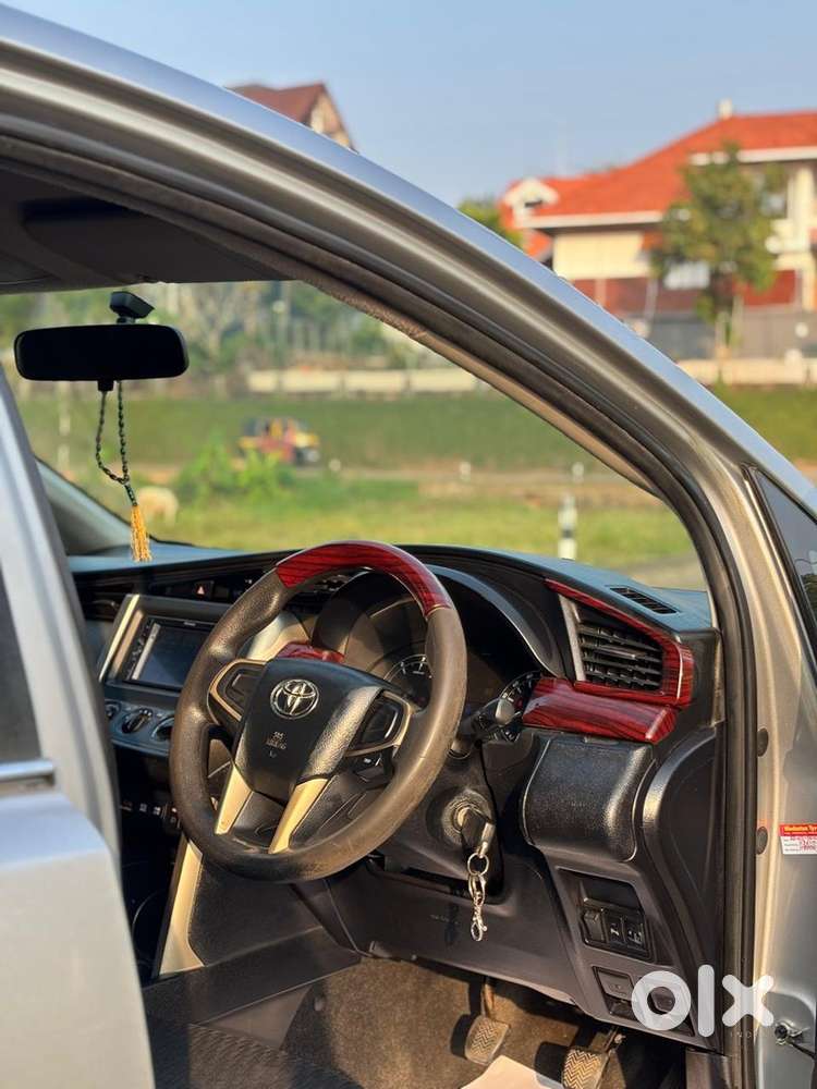 Toyota Innova Crysta 2016 Diesel Manual
