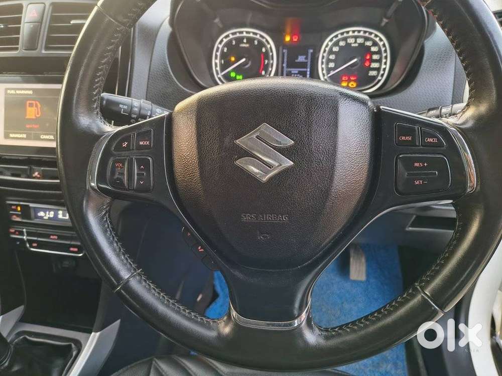 Maruti Suzuki Brezza 1.5 Zxi Smart Hybrid Dual Tone, 2022, Petrol