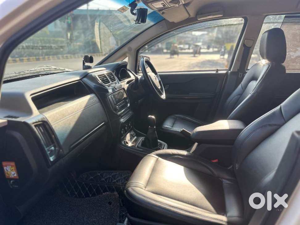 Tata Hexa 2.2 Xe 4x2 7 Str, 2018, Diesel