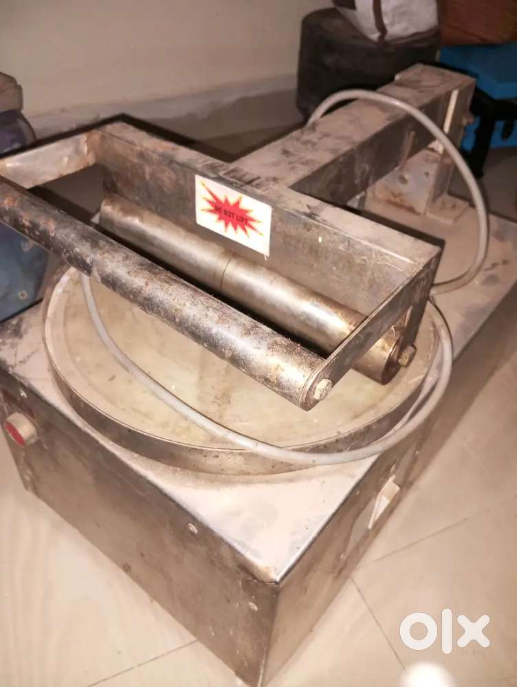 Roti and papad chapathi etc milti purpose maker