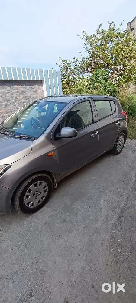 Hyundai I20 Asta 2013 Sunroof Model
