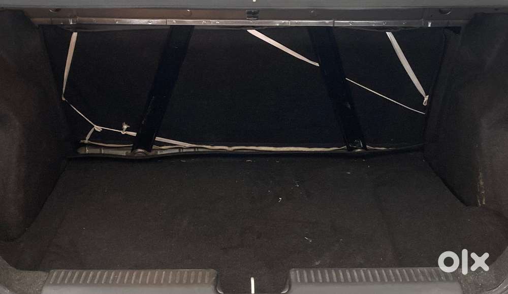 Maruti Suzuki Swift Dzire Amt Vxi, 2017, Petrol