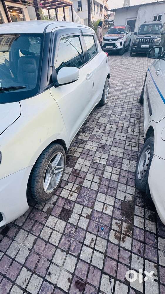 Maruti Suzuki Swift Vxi 2018