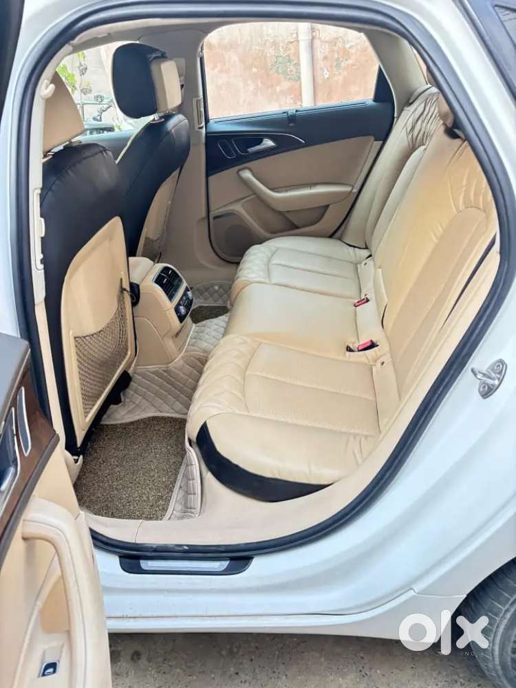 Audi A6 Model Hai Jisko Leni H Mssg Kare