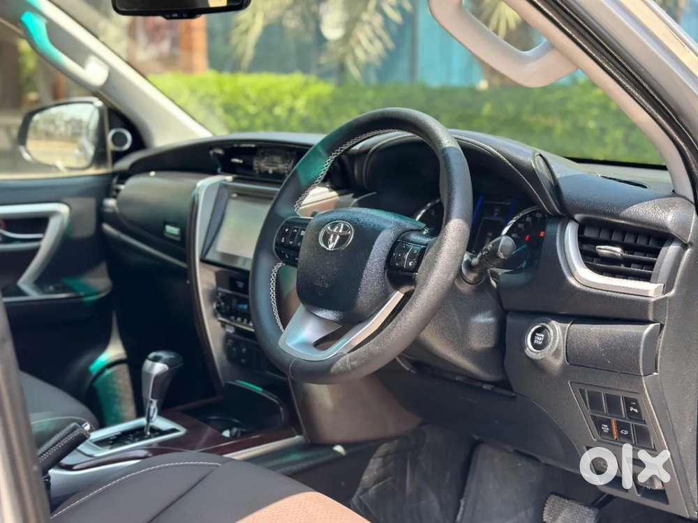 Toyota Fortuner 4x2 At 2.8 Diesel, 2019, Diesel