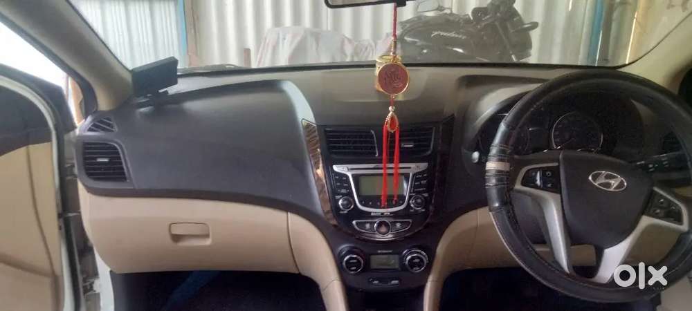 Nice Car Good Performance In Long Drive Good Malige 22 To 24