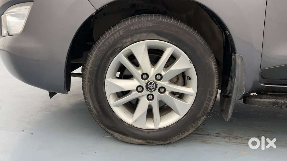 Toyota Innova Crysta [2020-ongoing] 2.4 Gx 7 Str, 2018, Diesel