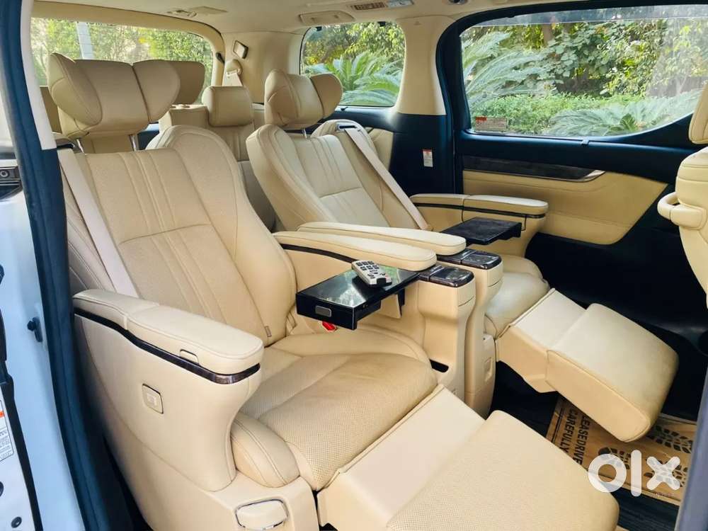 Toyota Vellfire, 2021, Petrol