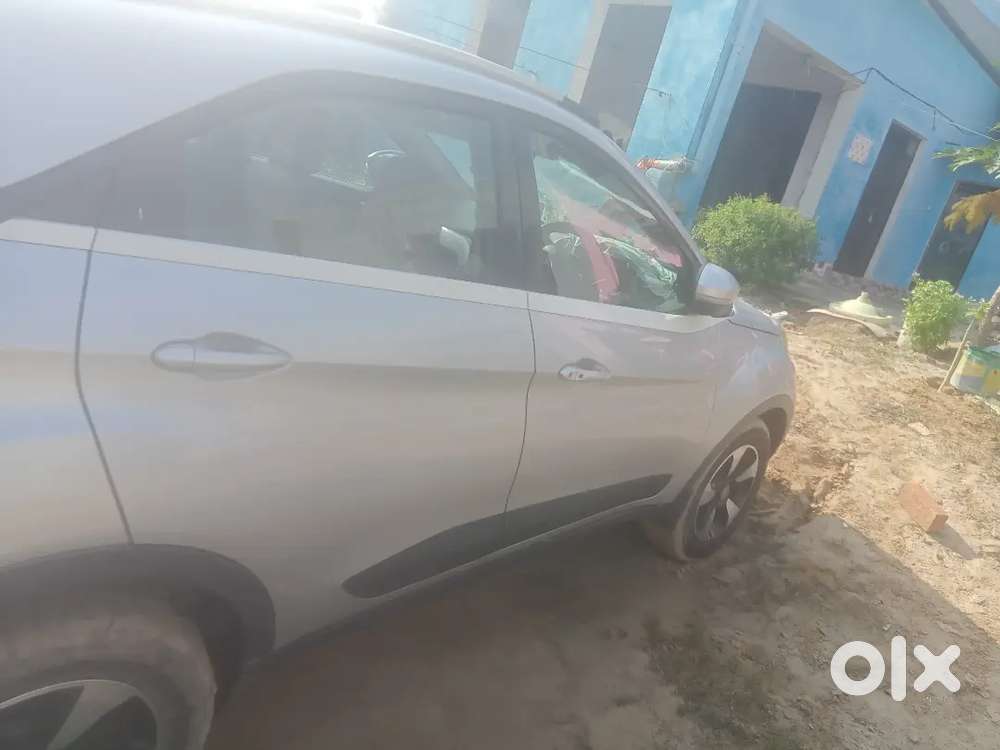 2017 Tata Nexon डीज़ल मैनुअल