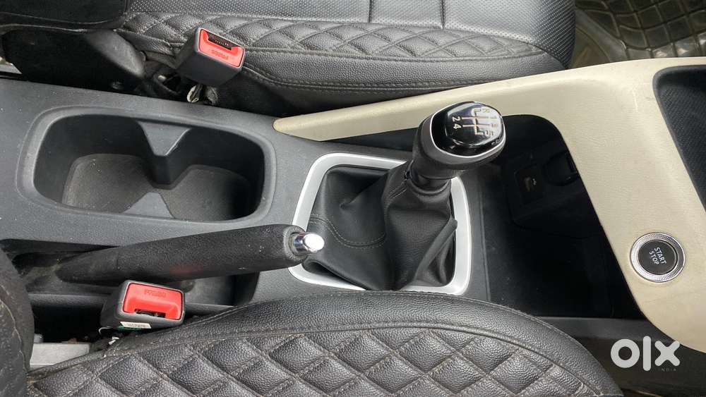 Nissan Magnite 1.0 Xv Dual Tone, 2022, Petrol