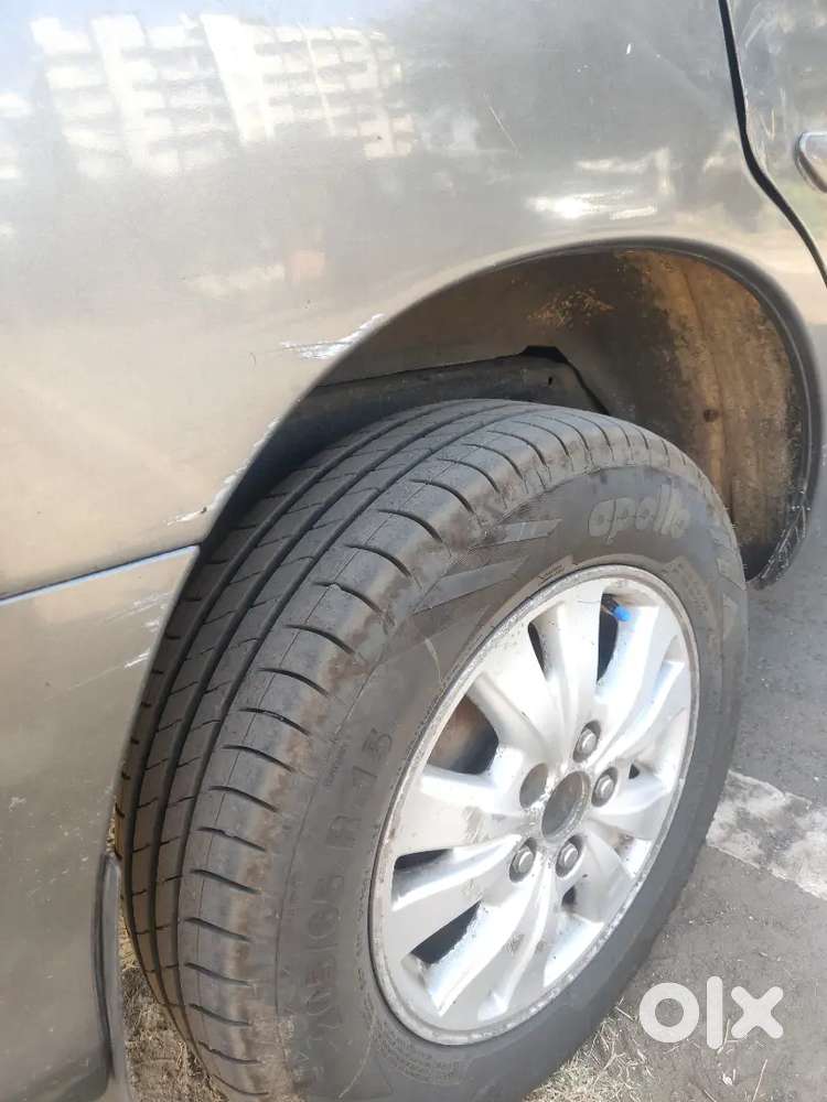 Toyota Innova  2.5 Liter Diesel Engine