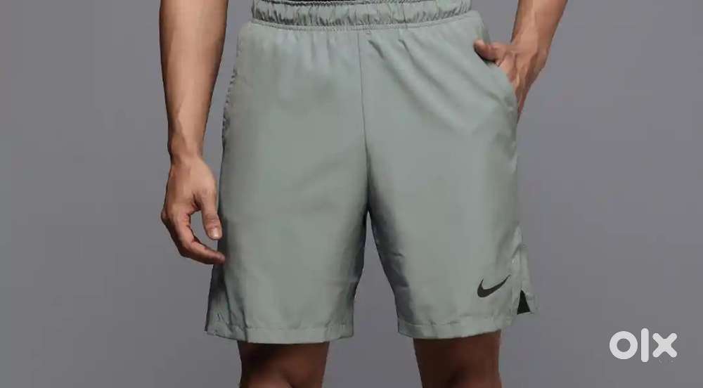 Men Grey Solid Regular Fit Sports Shorts  Size: 32