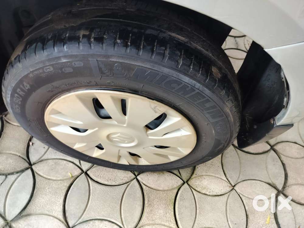 Maruti Suzuki Swift Vxi 1.2 Abs Bs-iv, 2013, Petrol