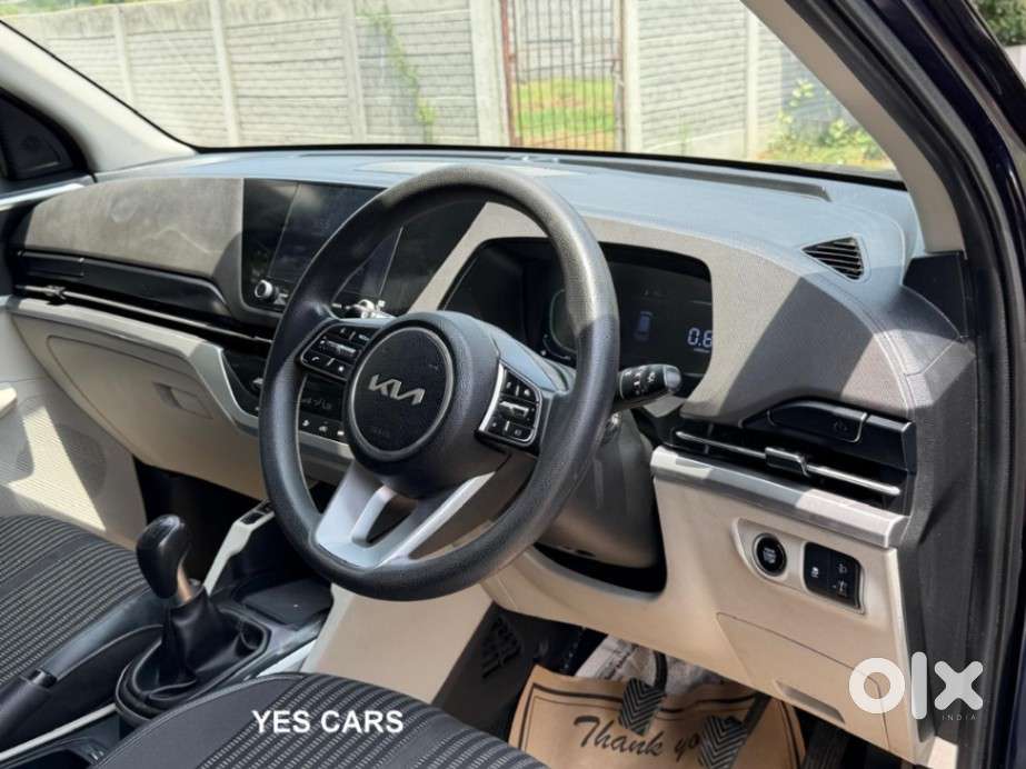 Kia Carens 1.4 Prestige Plus Turbo 7 Str, 2022, Petrol