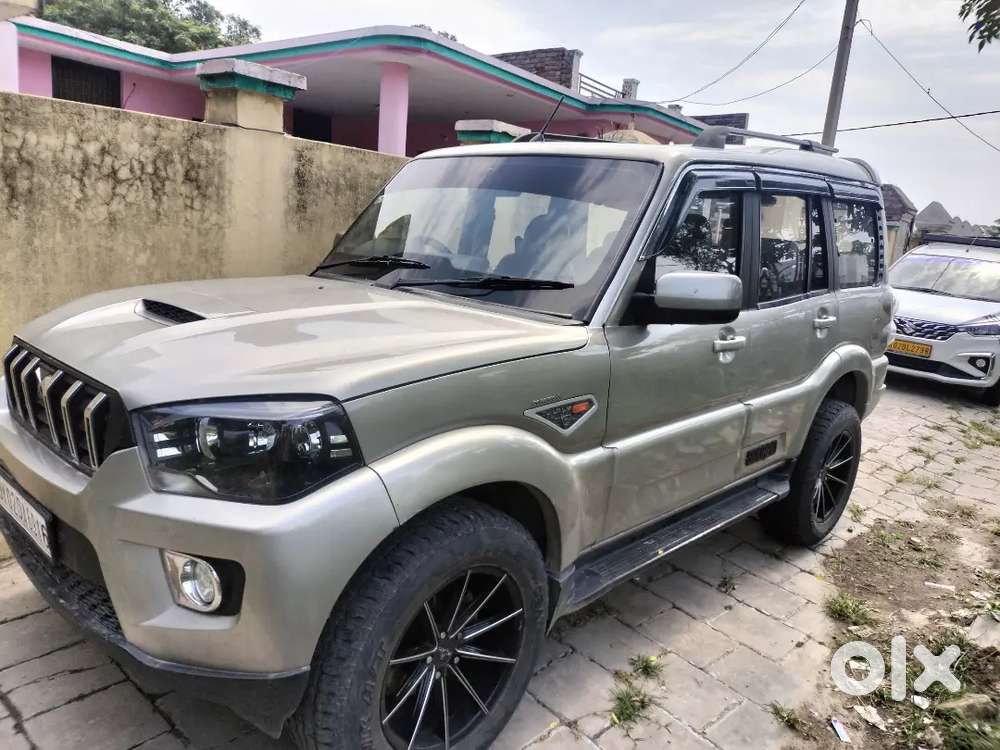 Mahindra Scorpio 2015 Diesel 83000 Km Driven