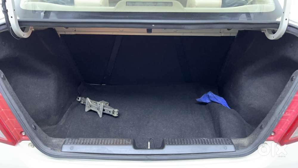 Maruti Suzuki Dzire 1.2 Zxi Plus Amt, 2017, Petrol