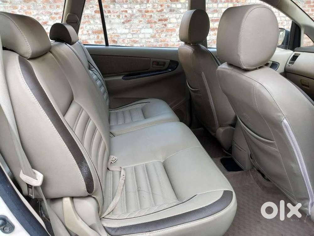 Toyota Innova 2.5 G (diesel) 7 Seater, 2011, Diesel