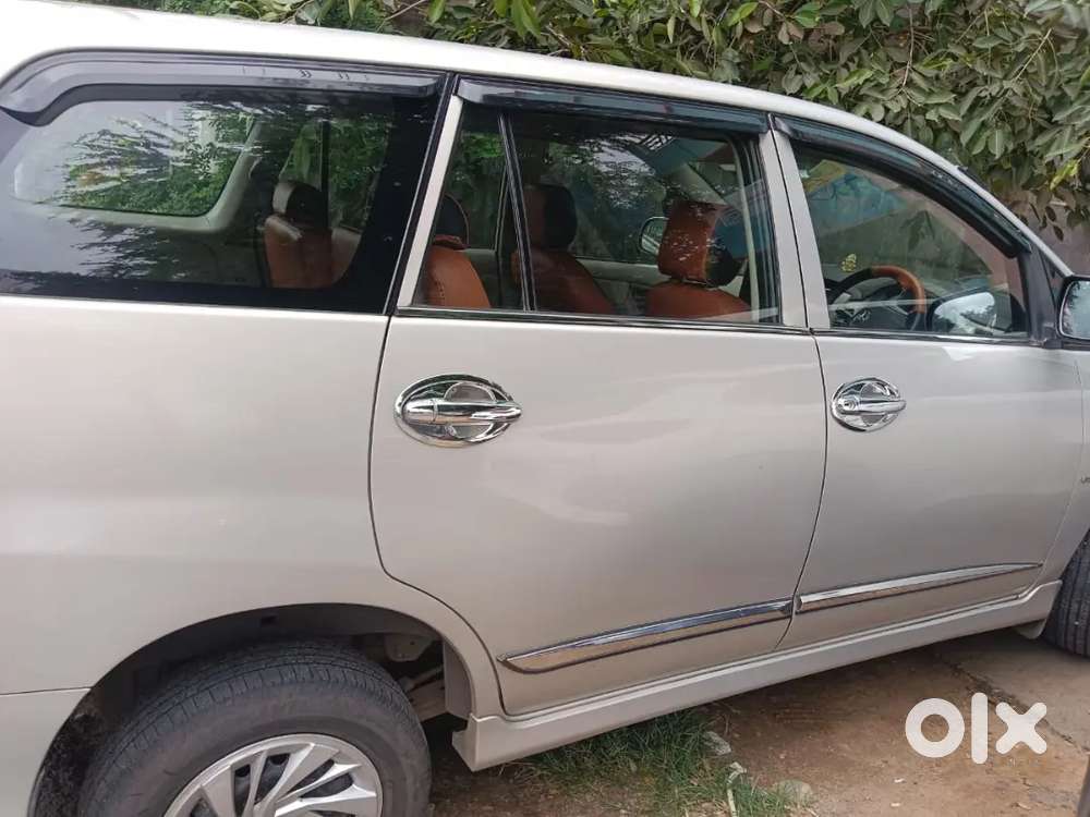 Toyota Innova 2012 Diesel 206400 Km Driven