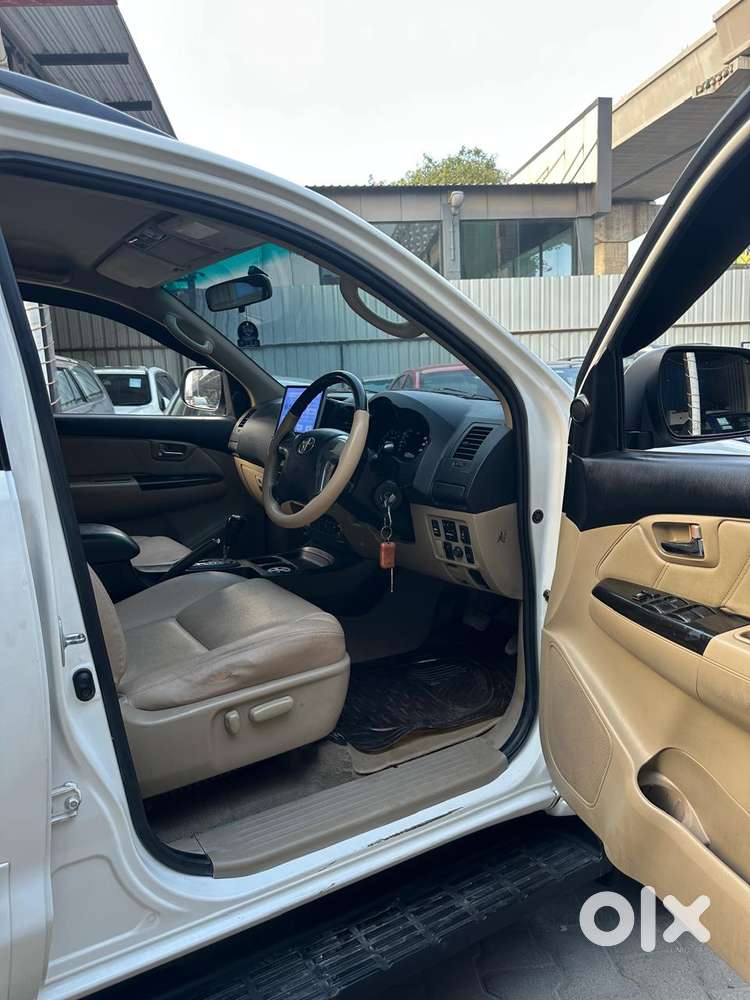 Toyota Fortuner 3.0 4x2 Automatic, 2014, Diesel