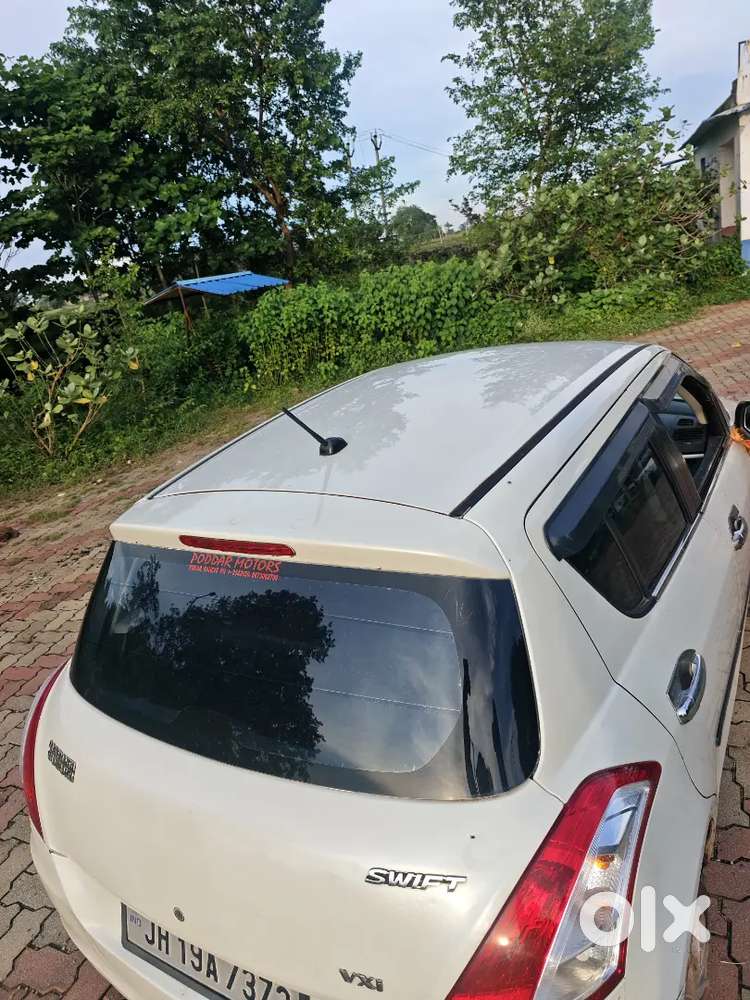 Maruti Suzuki Swift 2015