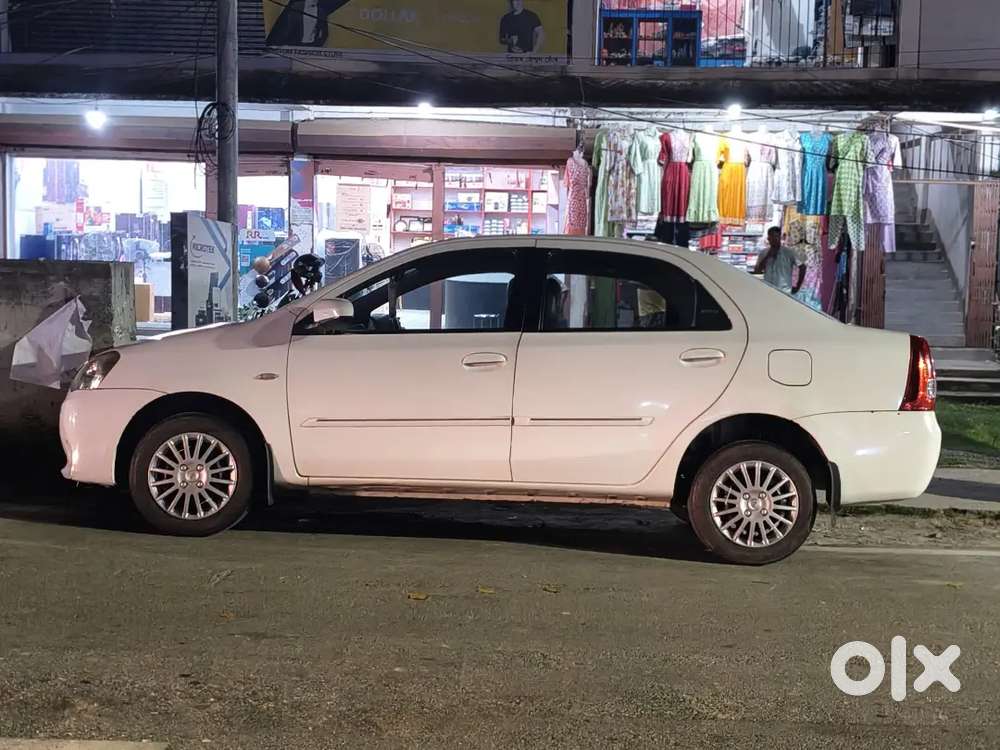 Toyota Etios 2012 Diesel 98000 Km Driven