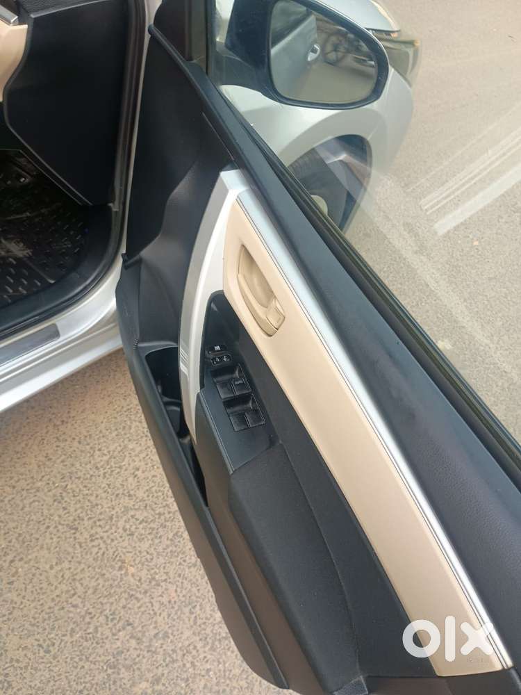 Toyota Corolla Altis 2013-2017 Js Mt, 2015, Petrol