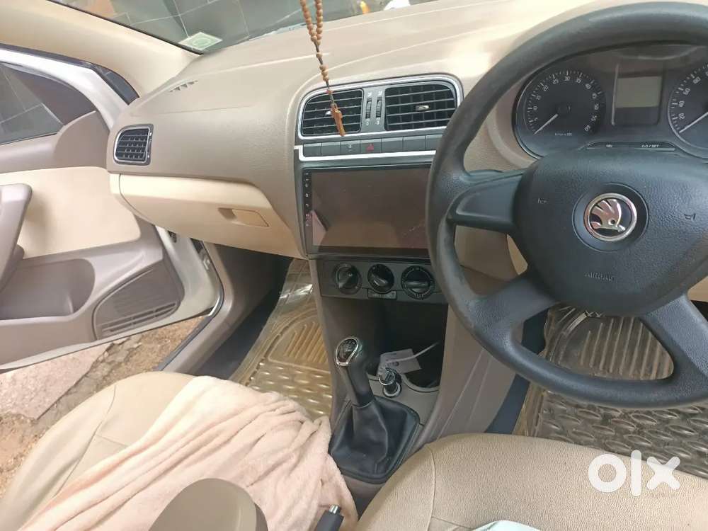 Skoda Rapid 2013 Diesel 72000 Km Driven