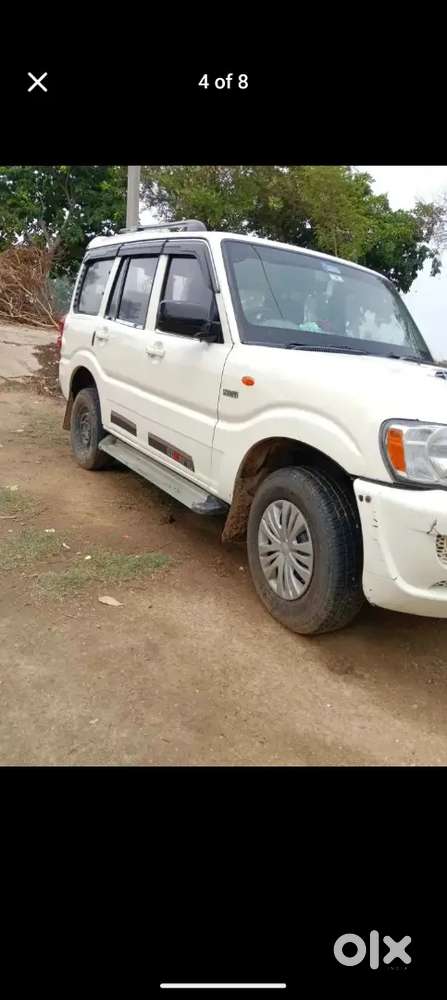 Mahindra Ex 8 2014