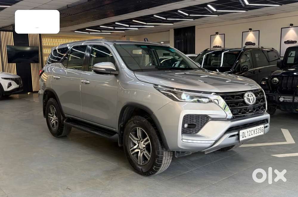 Toyota Fortuner 4x2 At 2.7 Petrol, 2022, Petrol