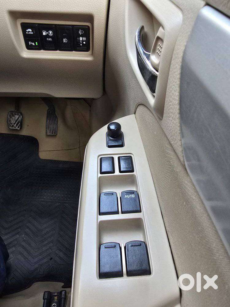 Maruti Suzuki Ertiga 1.4 Vxi Cng Anniversary Edition, 2017, Cng & Hy..