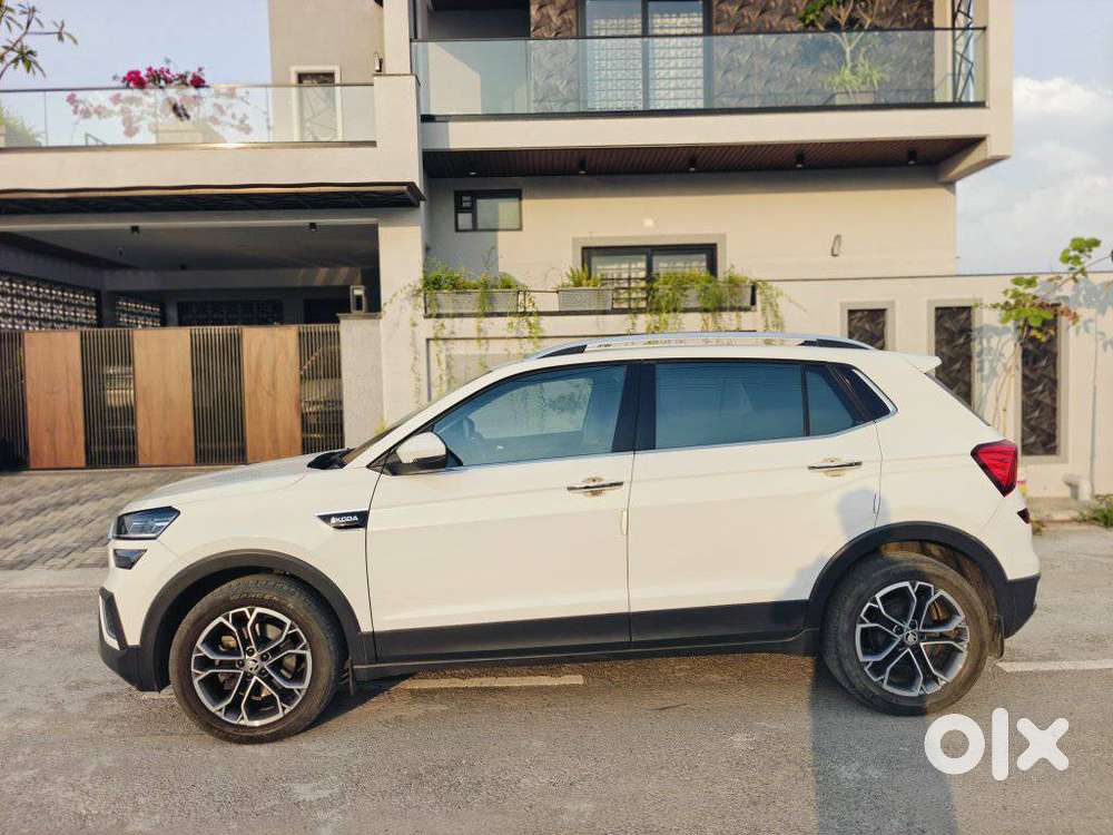 Skoda Kushaq 1.0 Tsi Style At (6 Airbags), 2022, Petrol