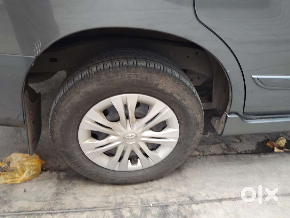 Toyota Innova 2.5 G (diesel) 7 Seater Bs Iv, 2014, Diesel