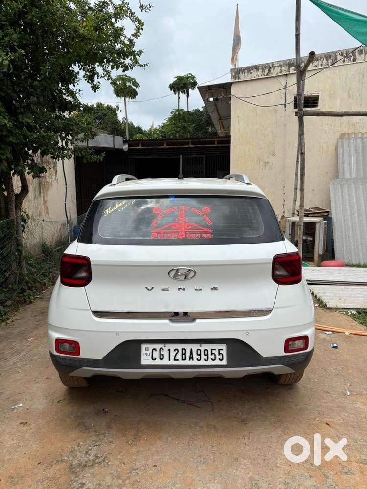 Hyundai Venue 2019 Petrol Well Maintained