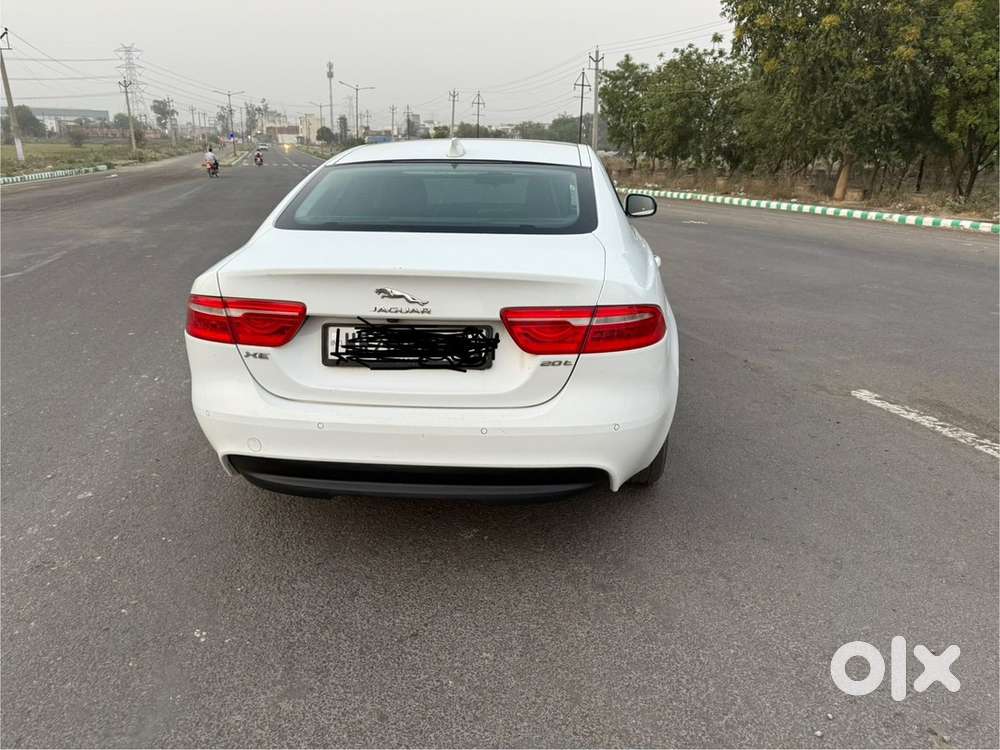 Jaguar Xe 2017 Petrol Well Maintained