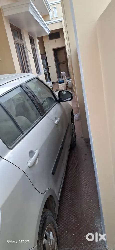 Maruti Suzuki Dzire 2014 Diesel 98000 Km Driven