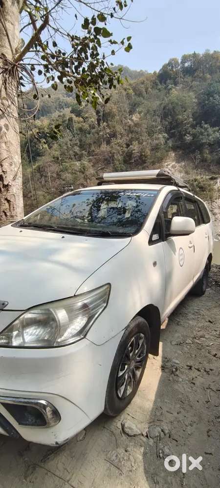 Toyota Innova 2016 Diesel 200000 Km Driven