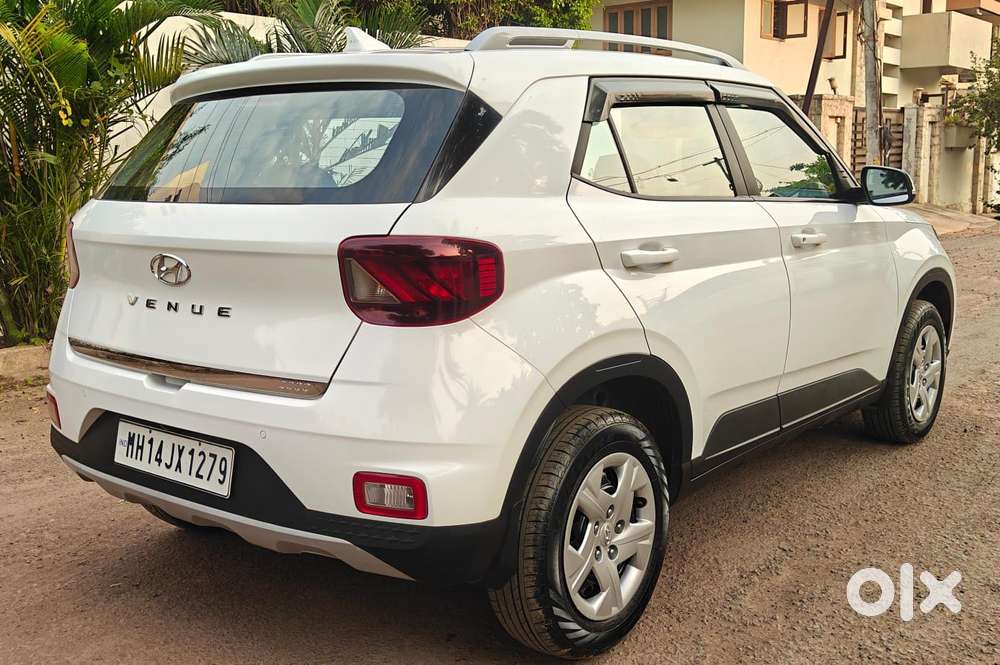 Hyundai Venue 1.2 S Plus, 2021, Petrol